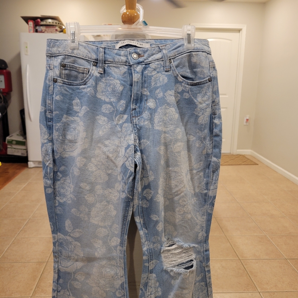 👖EUC~ CELEBRITY PINK JEANS